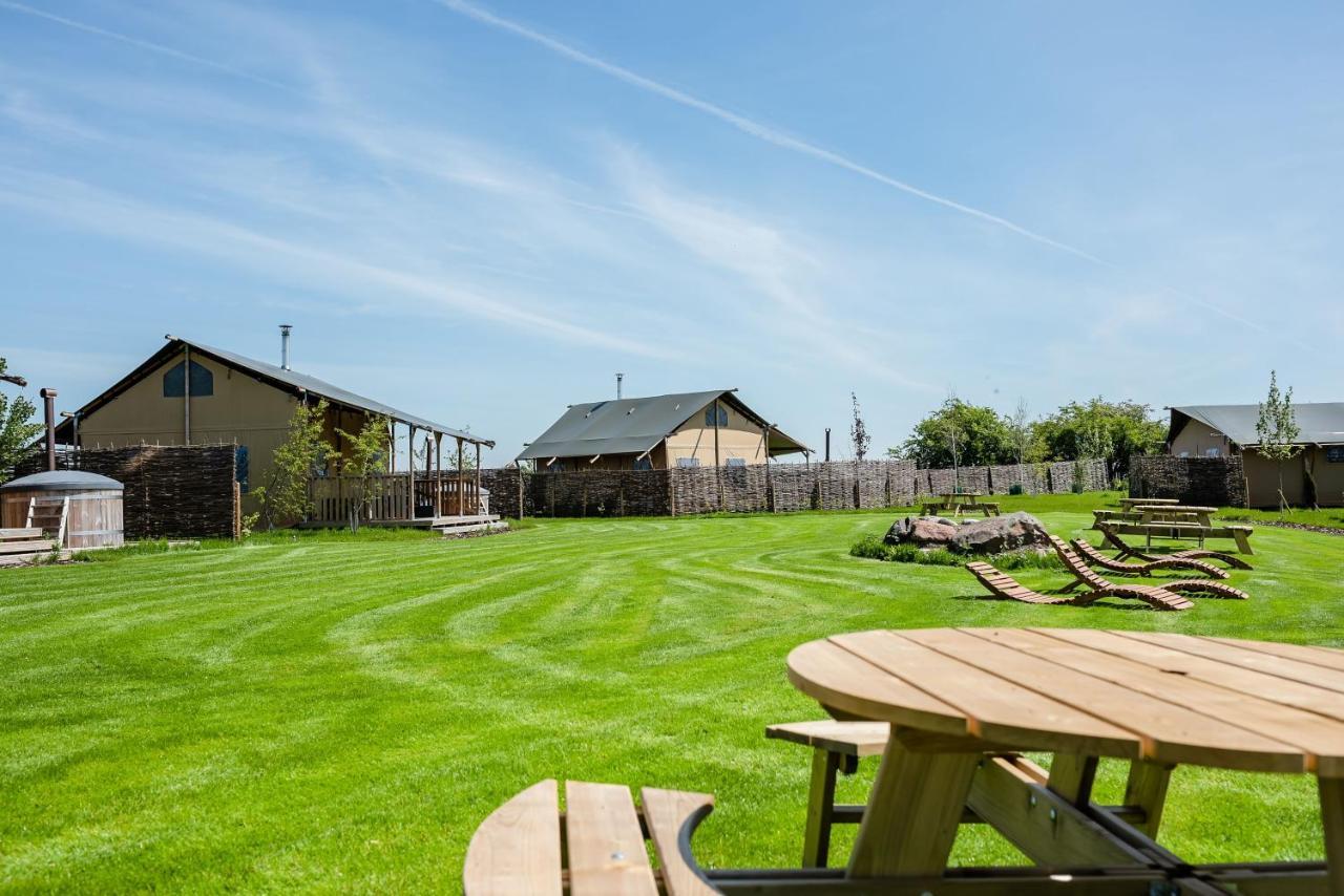 Hencote Vineyard Glamping Village Shrewsbury Exterior foto